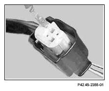 G04733570
