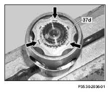 G04734702