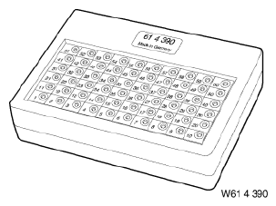 G04739561