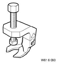 G04739562