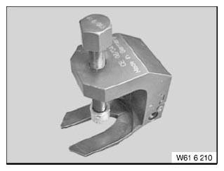 G04739565