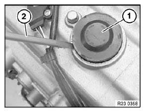 G04759317