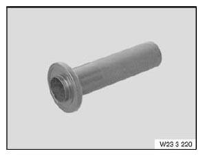 G04760100
