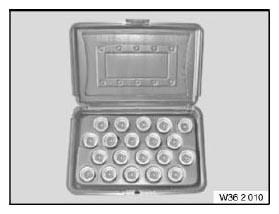 G04765510