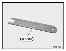 G04766833