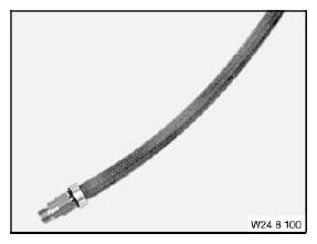 G04769703