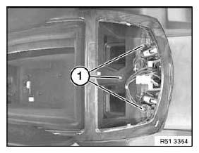 G04779353