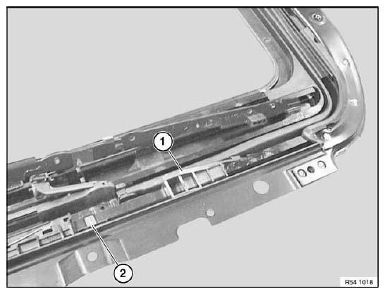 G04789244