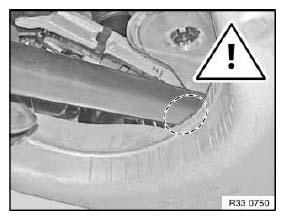 G04794552