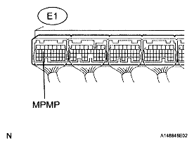 G04942961