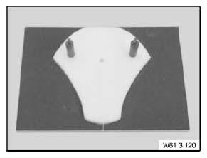 G04957270