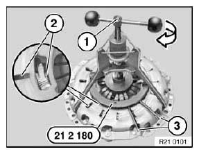 G04957304
