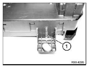 G04957521