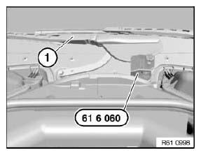 G04957737