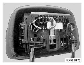 G04957986