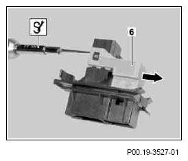 G07070823