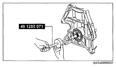 G08348046
