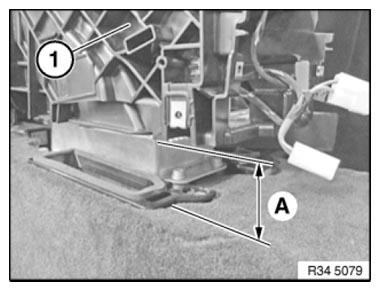 G08421366