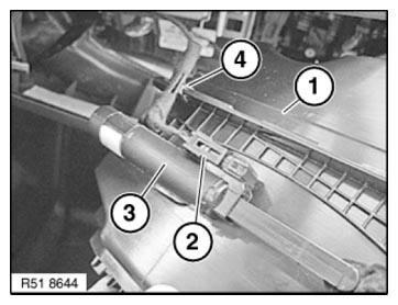 G08421759