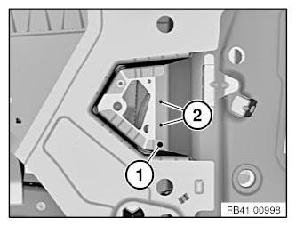 G08476401