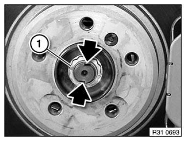 G08577407