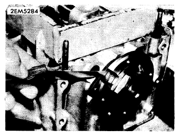 G09325568