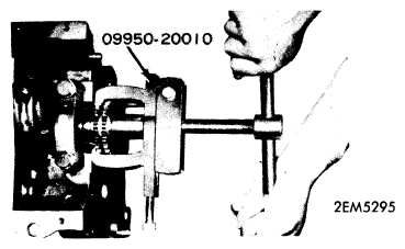 G09326275