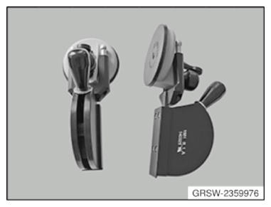 G09835279