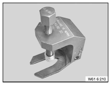 G09835763