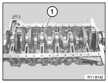 G09844733