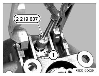 G09848133