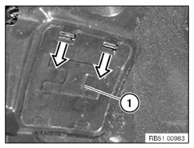 G09852330