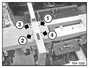 G09862734
