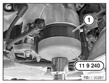 G09873567