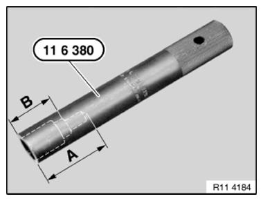 G09874477