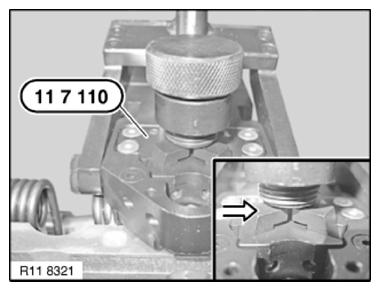 G09874753