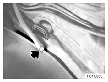 G09875458