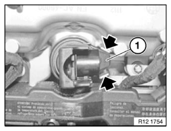 G09875712