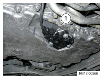 G09875736