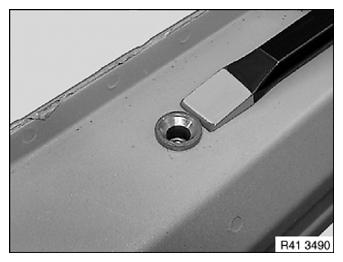 G09878446