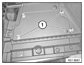 G09879632