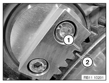 G09920490