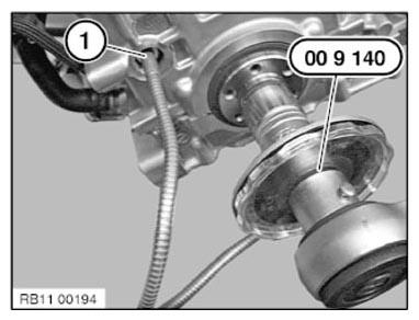 G09923686