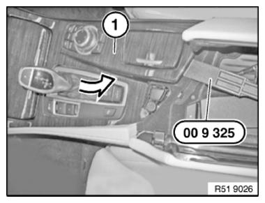 G09925847