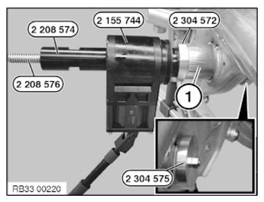 G09927027