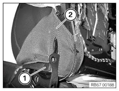 G09927556