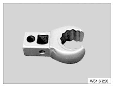 G09936945