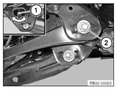 G09947022