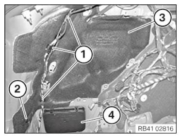G09947702