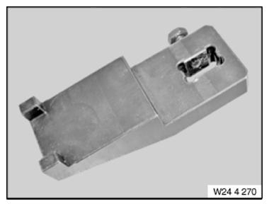 G09996029